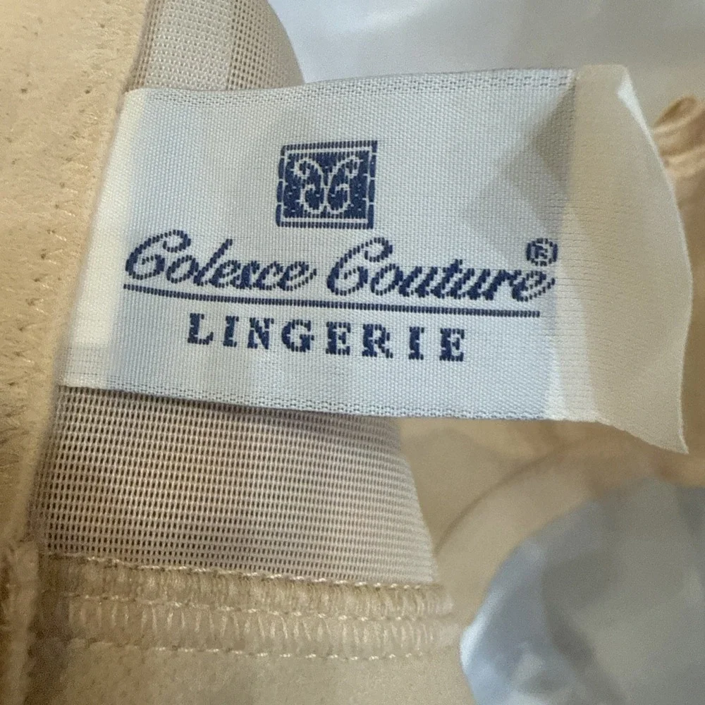 Vtg New 32FF LADY CAMEO Floral Bullet BRA Beige Lace Torpedo Cone Wireless USA‎